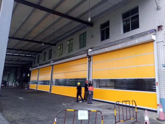 昆山市遠(yuǎn)東紡織用品公司車(chē)間潔凈快速門(mén)項(xiàng)目